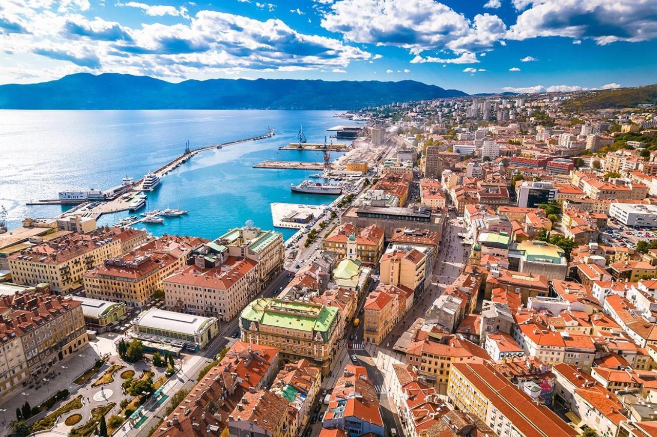 Ada Rijeka Exterior foto